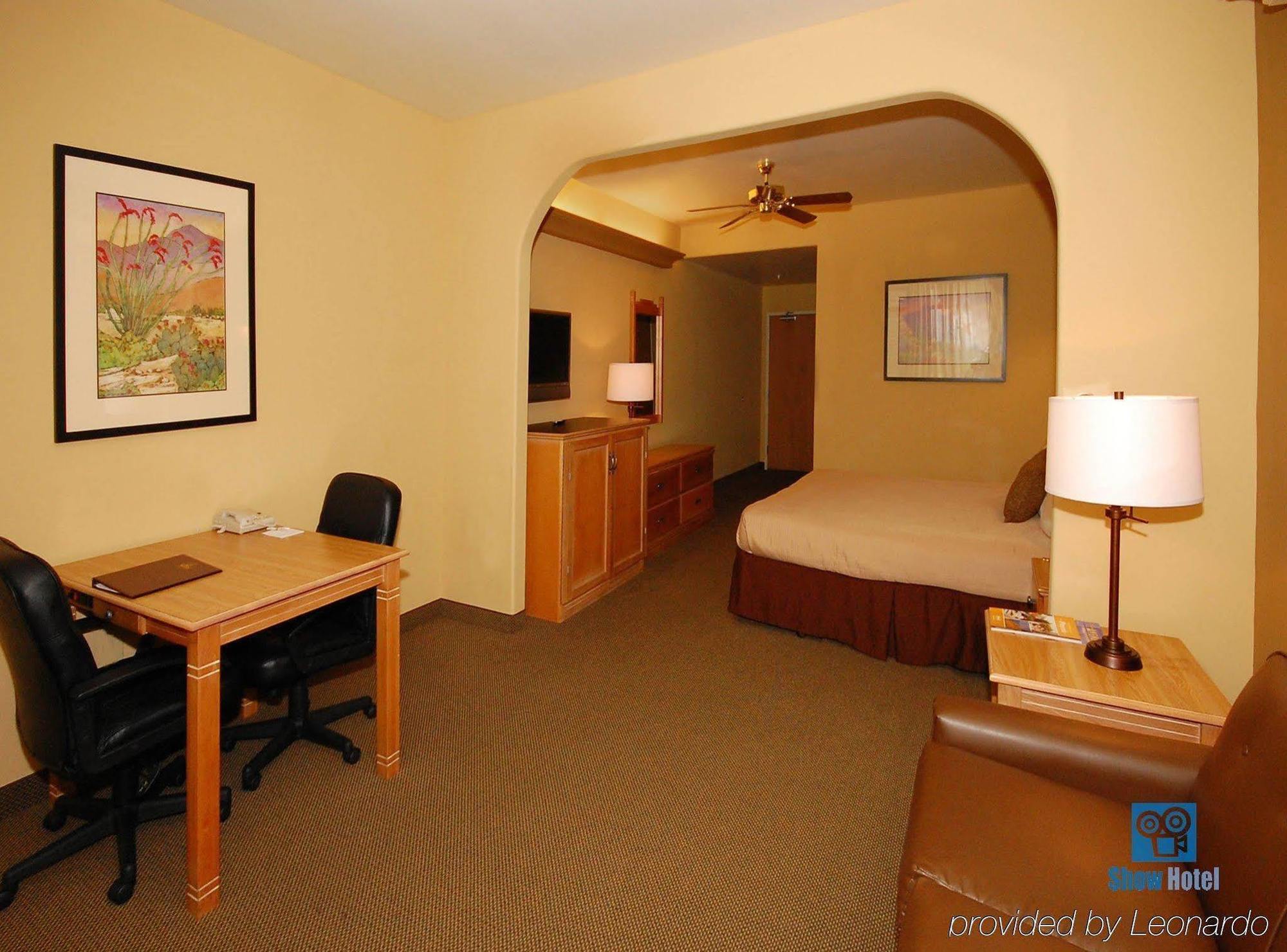 Quality Inn & Suites Phoenix Nw - Sun City Youngtown Oda fotoğraf