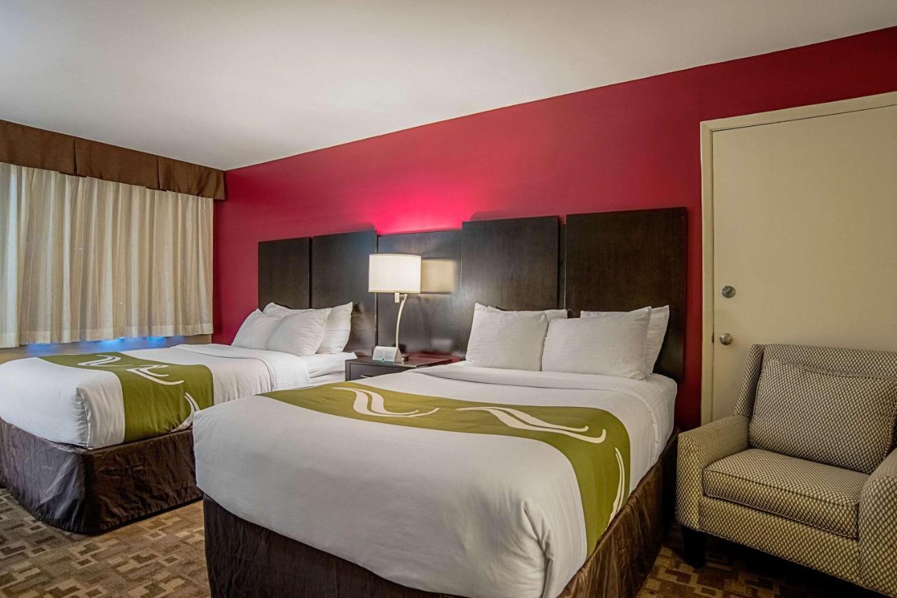 Quality Inn & Suites Phoenix Nw - Sun City Youngtown Dış mekan fotoğraf