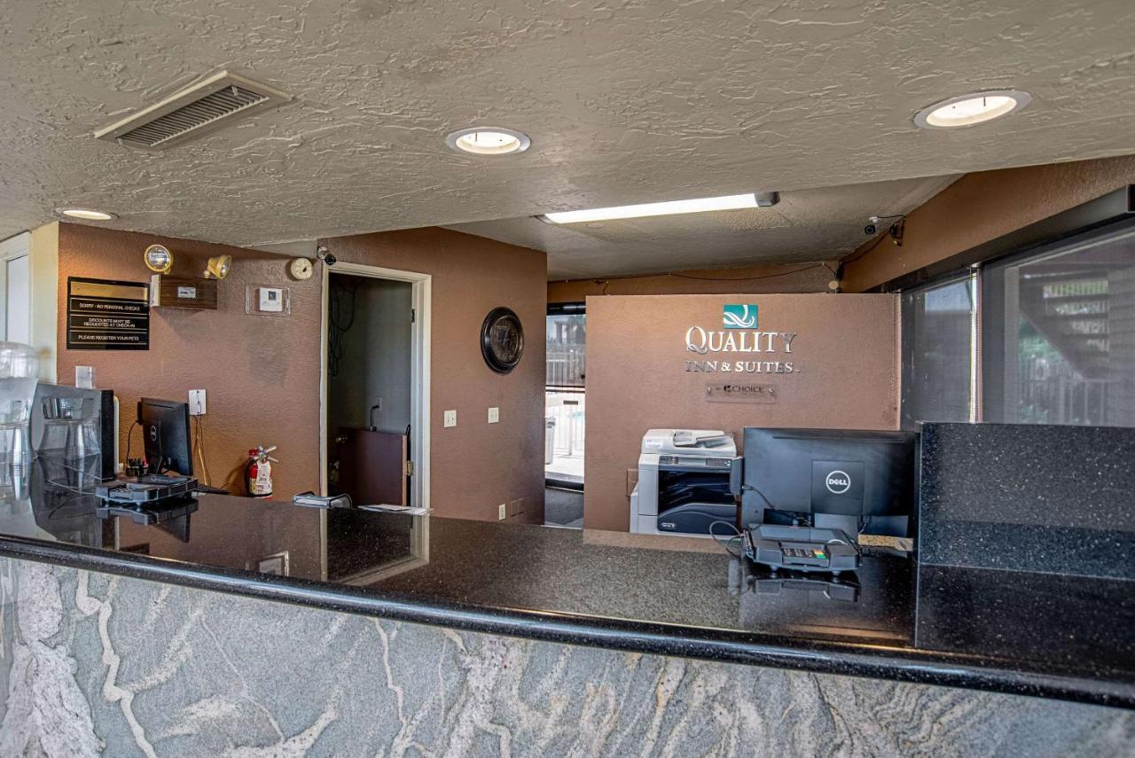 Quality Inn & Suites Phoenix Nw - Sun City Youngtown Dış mekan fotoğraf